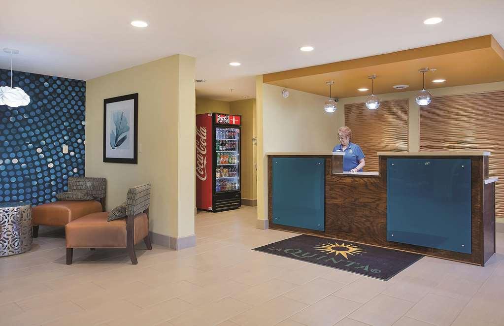La Quinta Inn By Wyndham Pigeon Forge-Dollywood Interiør billede